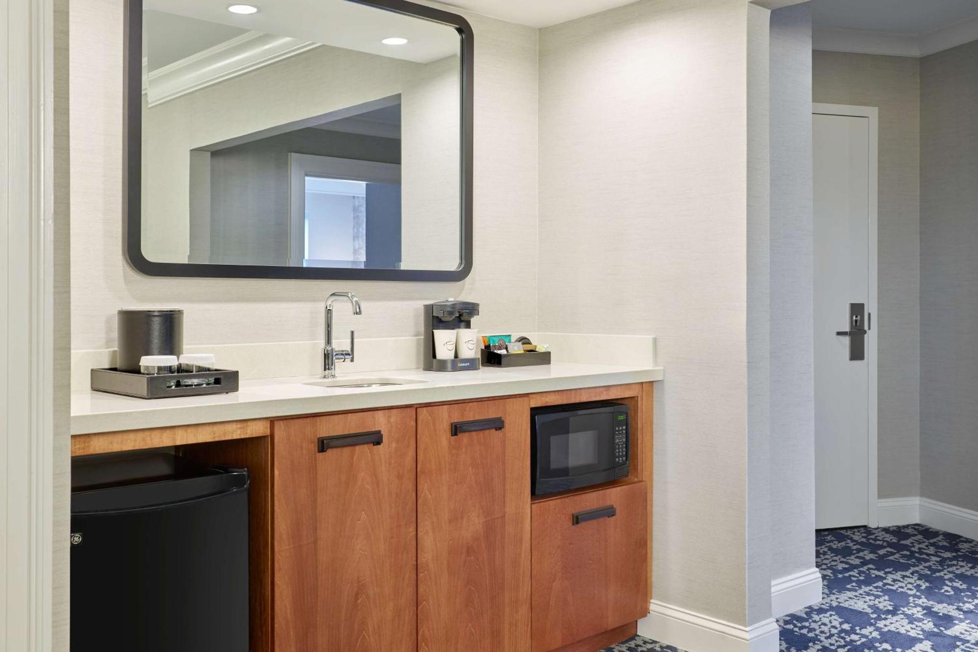 Embassy Suites By Hilton Washington Dc Convention Center Εξωτερικό φωτογραφία