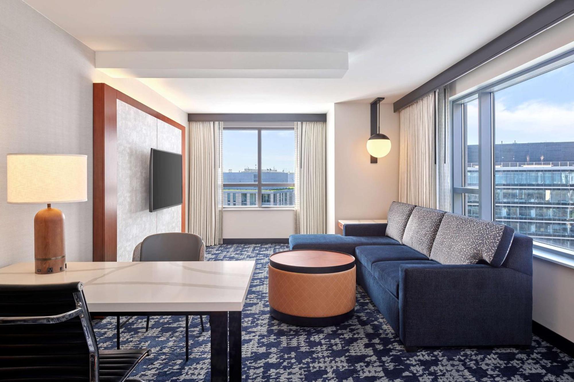 Embassy Suites By Hilton Washington Dc Convention Center Εξωτερικό φωτογραφία