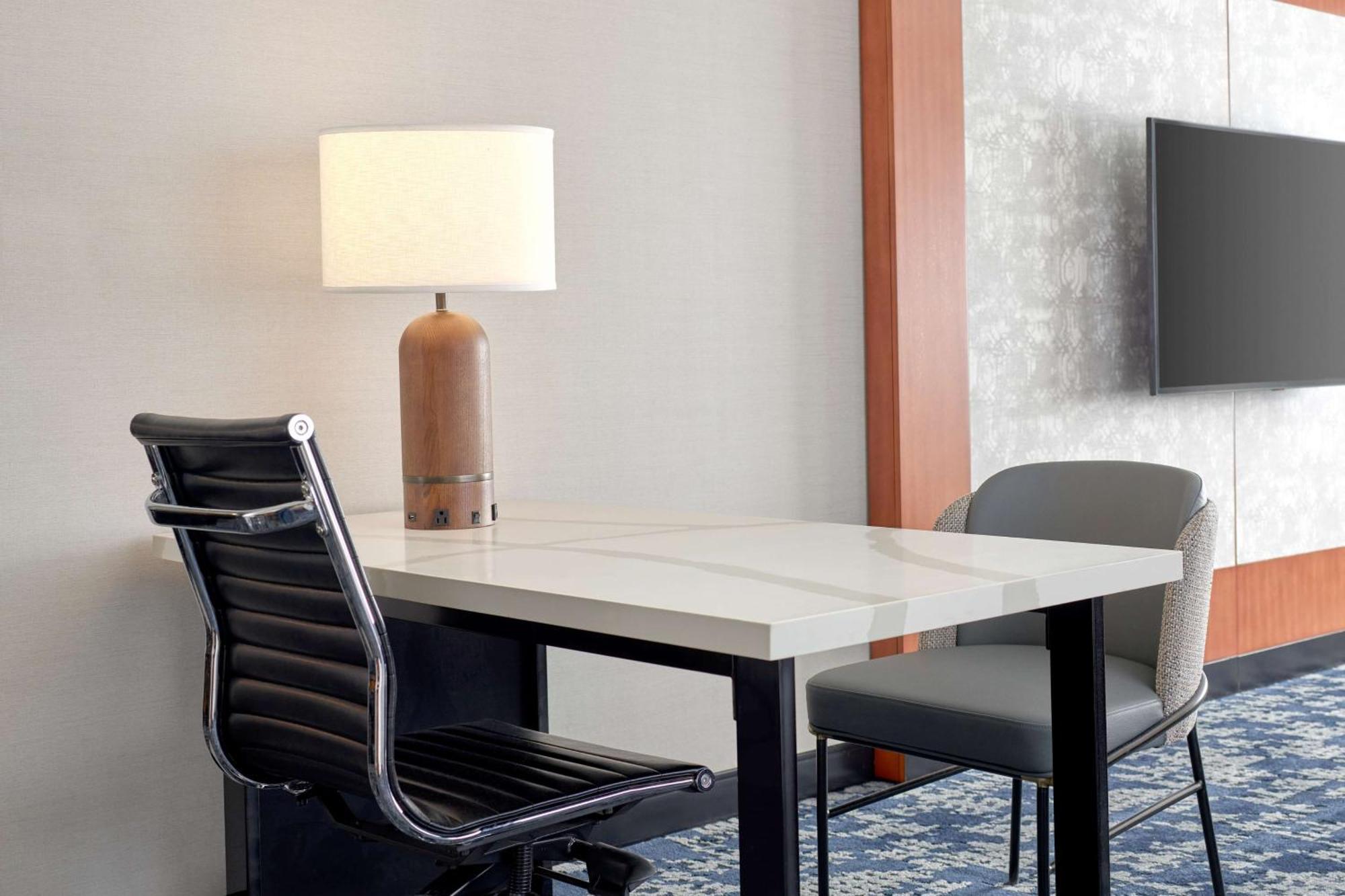 Embassy Suites By Hilton Washington Dc Convention Center Εξωτερικό φωτογραφία